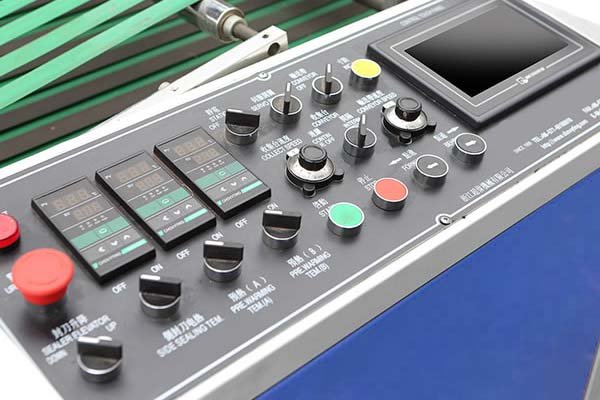PLC control and touch screen, servo motor drive