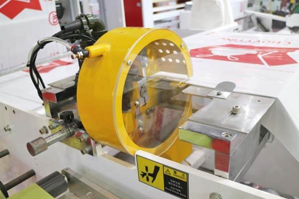 Servo continuou punchinge quipment